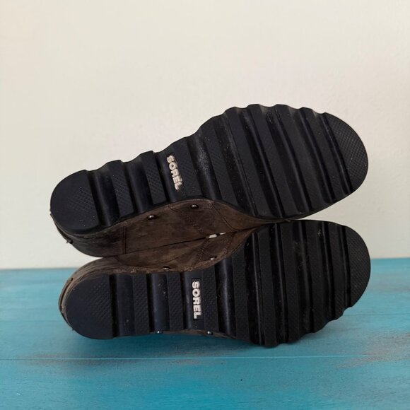 SOREL 'Joan Of Arctic II Wedge' Distressed Brown Leather Jace Up Boots US 8 - Picture 7 of 8